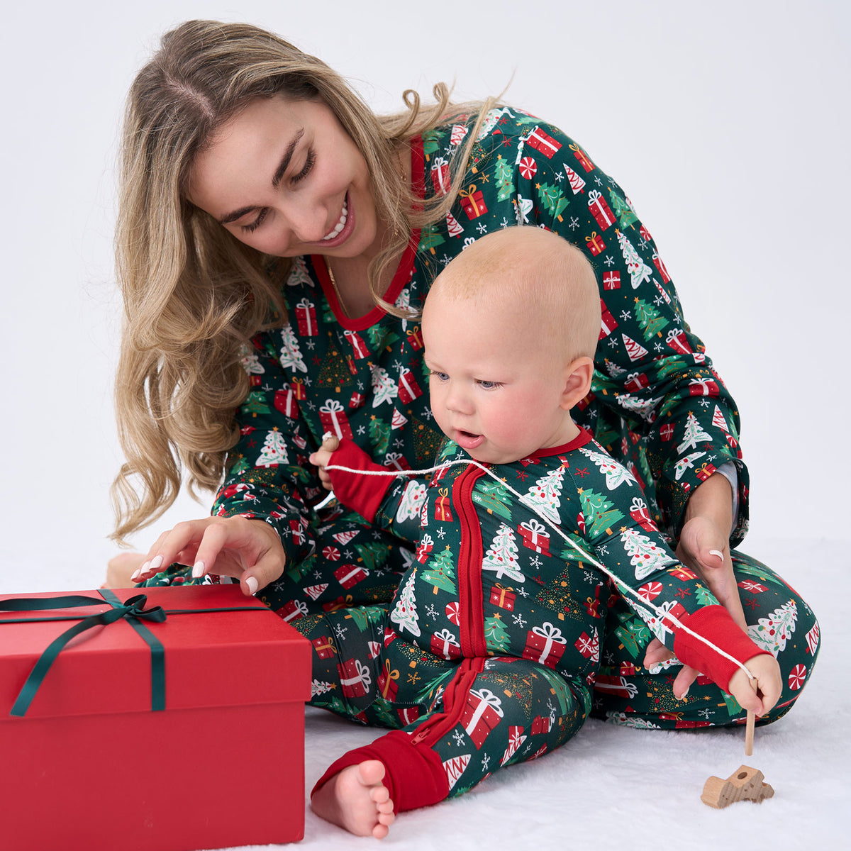 Viscose From Bamboo Christmas Family Match Set